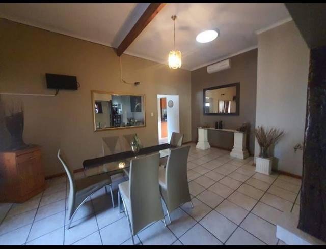 5 BEDROOM HOUSE FOR SALE IN VANDERBIJLPARK SW 2